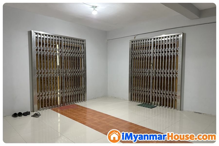 အရှေ့မြင်းပြိုင်ကွင်းလမ်းမပေါ်ရှိ GRC Condo တွင် (၂) ခန်းဆက်လျှက် အခန်းကျယ် ရောင်းပါမည်။ - ရောင်းရန် - တာမွေ (Tamwe) - ရန်ကုန်တိုင်းဒေသကြီး (Yangon Region) - 7,000 သိန်း (ကျပ်) - S-11854753 | iMyanmarHouse.com