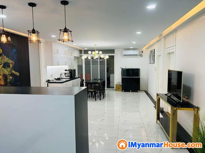 ဗဟန္း တကၠသိုလ္ရိပ္သာလမ္း အခန္းက်ယ္ေရာင္းမည္-09252627576 - For Sale - ဗဟန်း (Bahan) - ရန်ကုန်တိုင်းဒေသကြီး (Yangon Region) - 2,050 Lakh (Kyats) - S-10947464 | iMyanmarHouse.com
