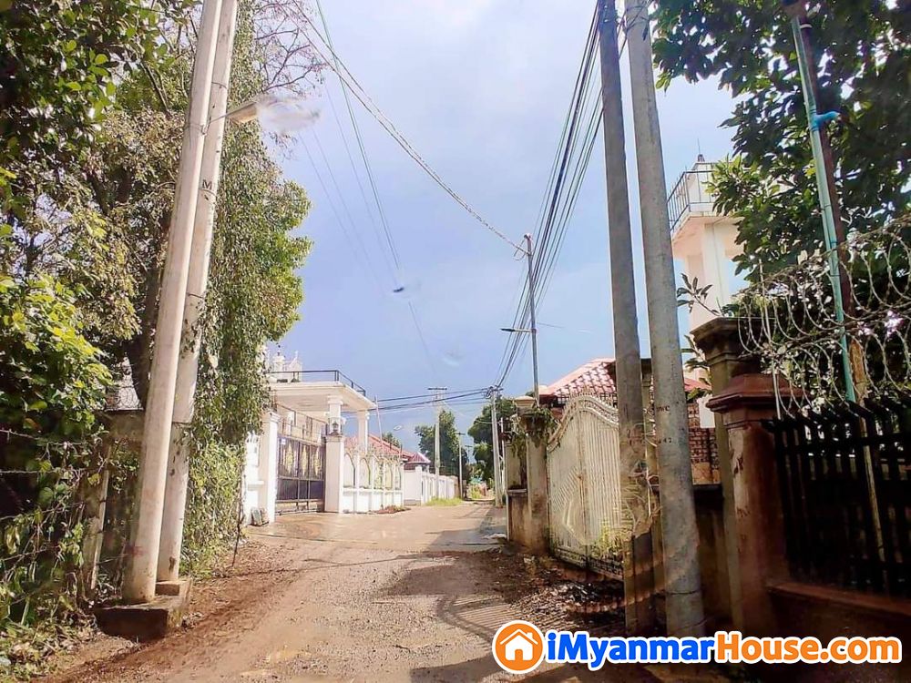 မြေကွက်ကျပီး အိမ်နံပါတ်ကျပီး မြေကွက်၂ကွက်ရောင်းရန်ရှိသည် - ရောင်းရန် - ပြင်ဦးလွင် (Pyin Oo Lwin) - မန္တလေးတိုင်းဒေသကြီး (Mandalay Region) - 1,100 သိန်း (ကျပ်) - S-10957066 | iMyanmarHouse.com