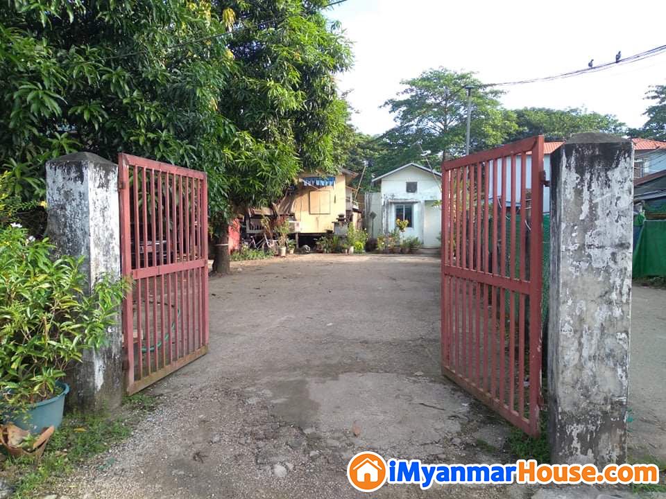 တောင်ဥက္ကလာမြို့နယ်မှ ခြံအကျယ်အား ပိုင်ရှင်ကိုယ်တိုင် တိုက်ရိုက်ရောင်းချပေးမည်။ - ရောင်းရန် - တောင်ဥက္ကလာပ (South Okkalapa) - ရန်ကုန်တိုင်းဒေသကြီး (Yangon Region) - 20,000 သိန်း (ကျပ်) - S-10962639 | iMyanmarHouse.com