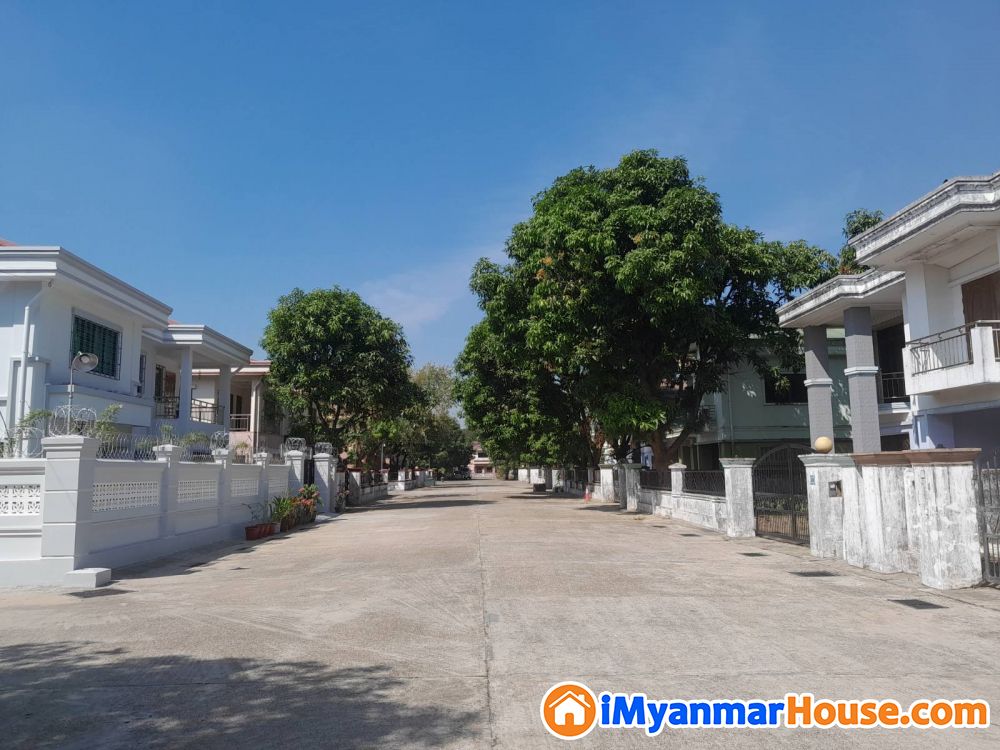 💁🏻 ရွှေသပြေရိပ်မွန်အိမ်ရာရှိလုံးချင်းအိမ်ရောင်းမည်.. - ရောင်းရန် - သာကေတ (Thaketa) - ရန်ကုန်တိုင်းဒေသကြီး (Yangon Region) - 6,500 သိန်း (ကျပ်) - S-10974518 | iMyanmarHouse.com