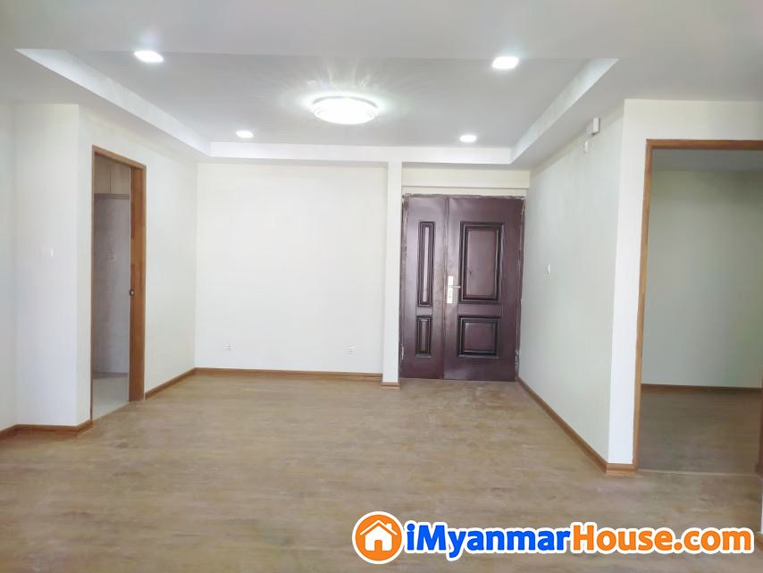 7 မိုင်ကွန်ဒိုရှိ လူကြိုက်များပီးလက်ရှိဝယ်ယူရန်မလွယ်ကူတော့သည့် 1280 Sqft အခန်းအမြန်ရောင်းရန်ရှိသည် - ရောင်းရန် - မရမ်းကုန်း (Mayangone) - ရန်ကုန်တိုင်းဒေသကြီး (Yangon Region) - 3,850 သိန်း (ကျပ်) - S-10994877 | iMyanmarHouse.com