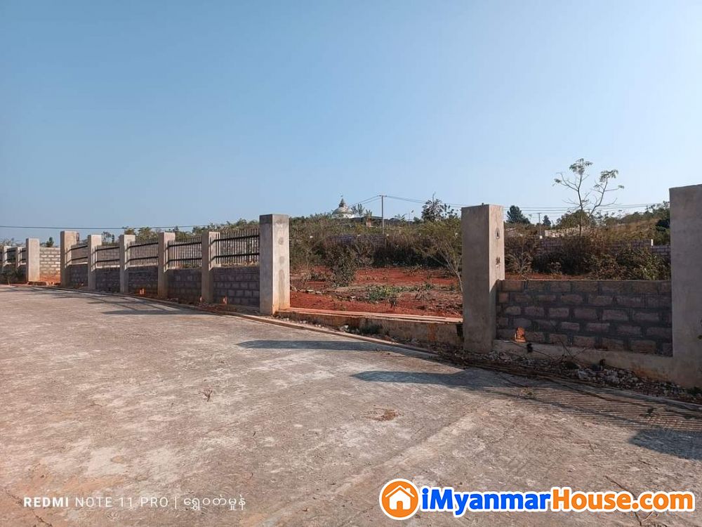ပြင်ဦးလွင်မြို့ ကန်တော်ကြီးအနီး မြေကွက်လွတ်ရောင်းရန်ရှိသည် - ရောင်းရန် - ပြင်ဦးလွင် (Pyin Oo Lwin) - မန္တလေးတိုင်းဒေသကြီး (Mandalay Region) - 550 သိန်း (ကျပ်) - S-11008549 | iMyanmarHouse.com