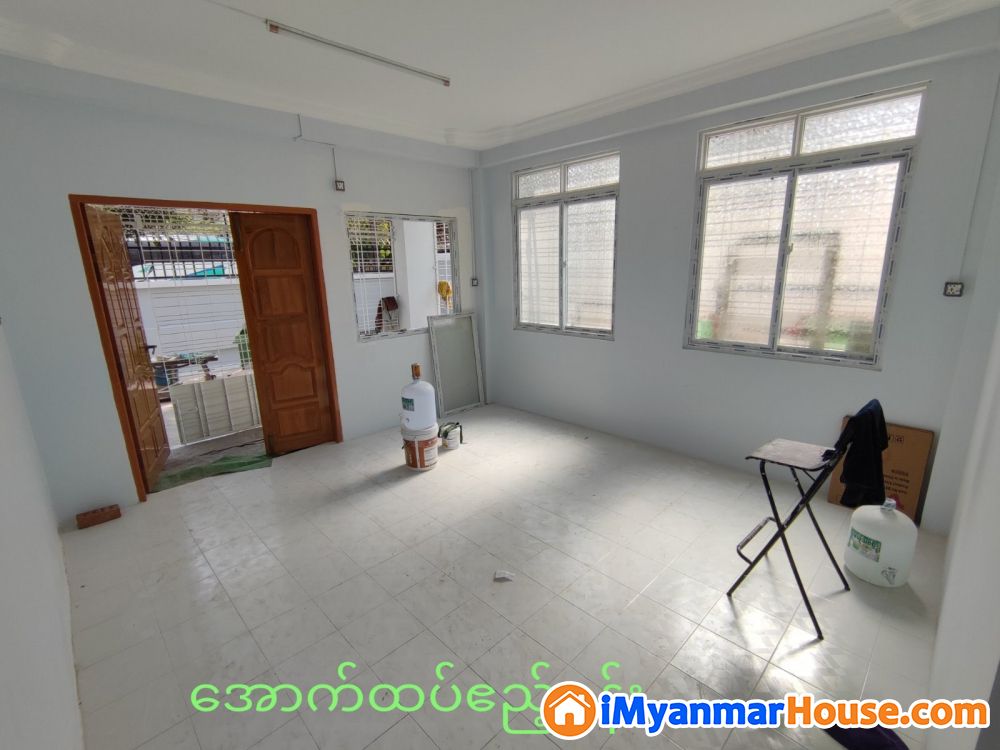 သာကေတမြို့နယ် န၀ရတ်လမ်းမပေါ်ရှိ (၂)ထပ်လုံးချင်းအိမ် ရောင်းမည် (ညှိနှိုင်း) - For Sale - သာကေတ (Thaketa) - ရန်ကုန်တိုင်းဒေသကြီး (Yangon Region) - 4,500 Lakh (Kyats) - S-11028183 | iMyanmarHouse.com