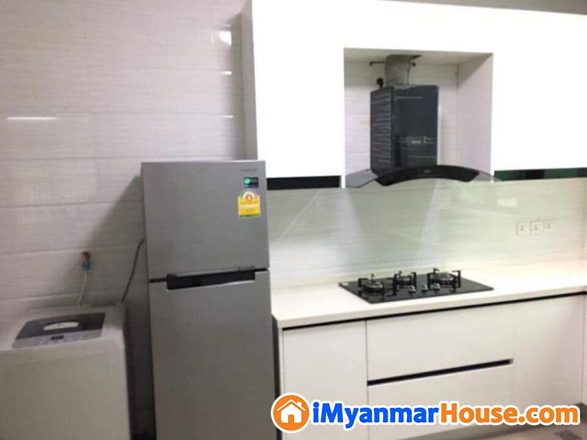 အလုံ‌မြို့နယ် SHWE ZABU DEIK RIVER VIEW CONDO တွင်ပြင်ဆင်ပြီးမိသားစုနေရန်သင့်တော်သည့် အခန်းအမြန်‌ရောင်းမည် - For Sale - အလုံ (Ahlone) - ရန်ကုန်တိုင်းဒေသကြီး (Yangon Region) - 5,500 Lakh (Kyats) - S-11066466 | iMyanmarHouse.com
