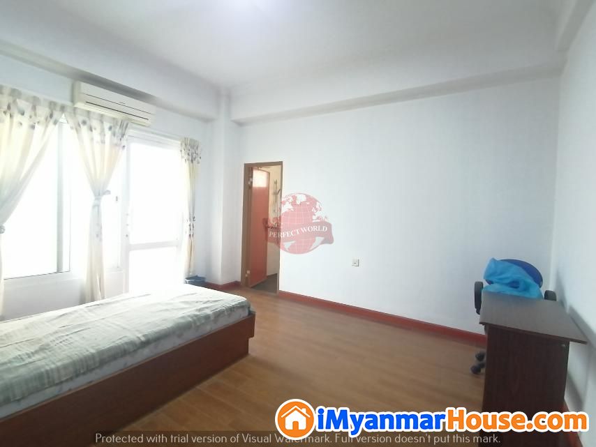 လမ္းမေတာ္ ၀ါးတန္းလမ္းအနီး ကားပါကင္ပါ ကြန္ဒိုအခန္းေရာင္းမည္ - ရောင်းရန် - လမ်းမတော် (Lanmadaw) - ရန်ကုန်တိုင်းဒေသကြီး (Yangon Region) - 5,500 သိန်း (ကျပ်) - S-11203434 | iMyanmarHouse.com