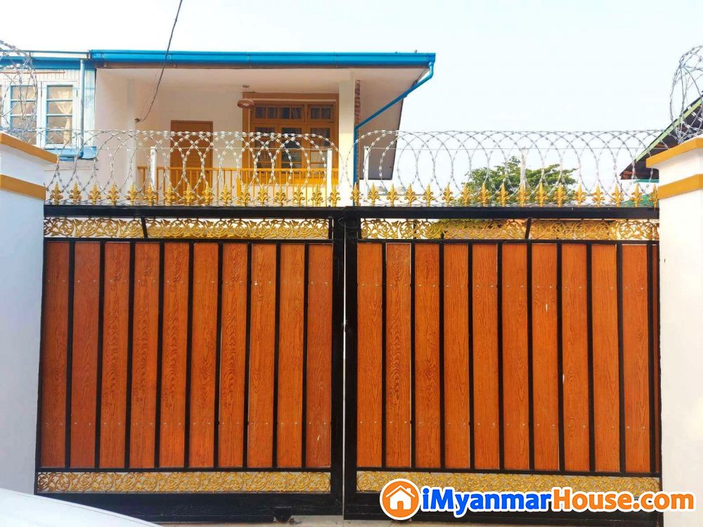 သုဝဏ္ဏမြို့နယ် မှာရှိတဲ့ အိုးအိမ်နှစ်ထပ်လုံးခြင်းတိုက်ခန်းလေးအမြန်ရောင်းမည် - ရောင်းရန် - သင်္ဃန်းကျွန်း (Thingangyun) - ရန်ကုန်တိုင်းဒေသကြီး (Yangon Region) - 2,599 သိန်း (ကျပ်) - S-11154660 | iMyanmarHouse.com