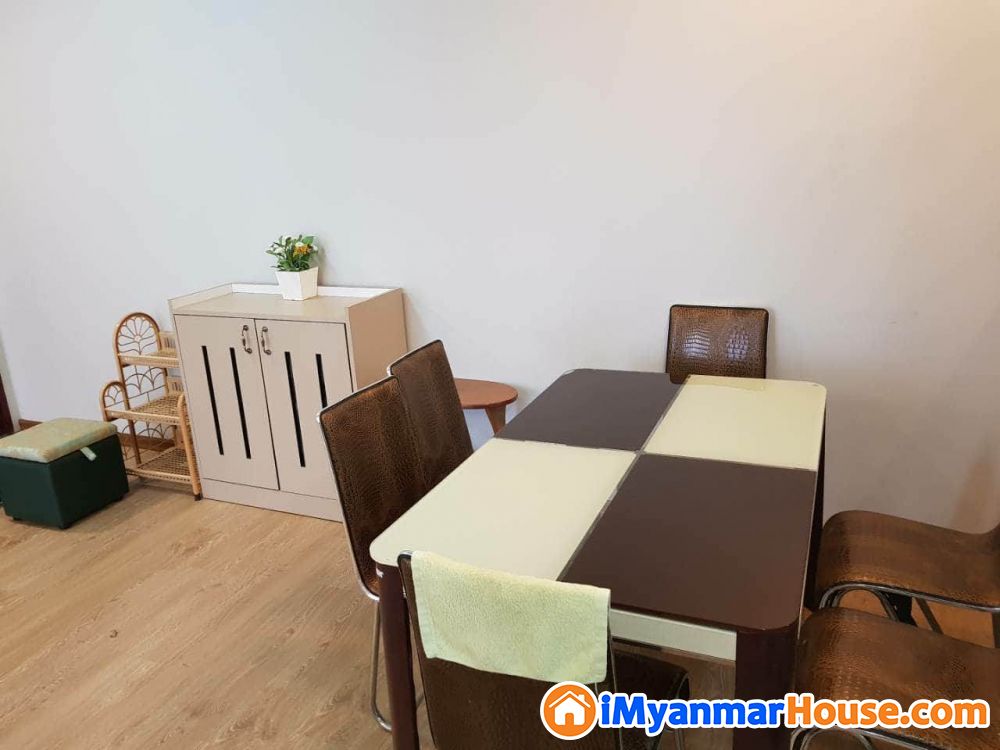 Star City ကြယ်စင်အိမ်ရာတွင် အခန်းရောင်းရန်ရှိသည် For Sale သံလျင