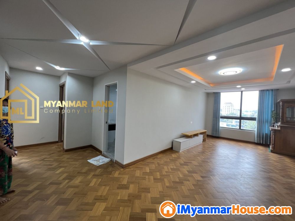ရန်ကင်း ကွန်ဒိုအရောင်းခန်း - ရောင်းရန် - ရန်ကင်း (Yankin) - ရန်ကုန်တိုင်းဒေသကြီး (Yangon Region) - 3,000 သိန်း (ကျပ်) - S-11181325 | iMyanmarHouse.com