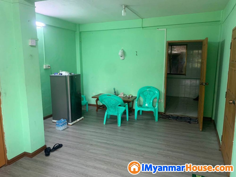 လှိုင်မြင့်မိုရ်အိမ်ရာတွင် အခန်းရောင်းရန်ရှိသည် - For Sale - လှိုင် (Hlaing) - ရန်ကုန်တိုင်းဒေသကြီး (Yangon Region) - 1,150 Lakh (Kyats) - S-11183739 | iMyanmarHouse.com