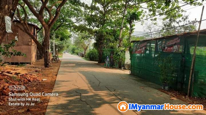 စောရန်ပိုင်လမ်းမကြီးပေါ်ရှိ မြေသီးသန့် အရောင်းလေးပါရှင် - ရောင်းရန် - ဒဂုံမြို့သစ် မြောက်ပိုင်း (Dagon Myothit (North)) - ရန်ကုန်တိုင်းဒေသကြီး (Yangon Region) - 3,500 သိန်း (ကျပ်) - S-11188858 | iMyanmarHouse.com