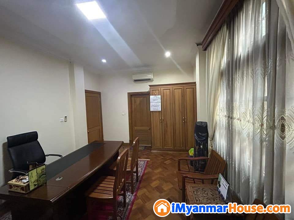 သီရိဂုဏ်အိမ်ယာ လုံးချင်း - ရောင်းရန် - သင်္ဃန်းကျွန်း (Thingangyun) - ရန်ကုန်တိုင်းဒေသကြီး (Yangon Region) - 16,500 သိန်း (ကျပ်) - S-11198392 | iMyanmarHouse.com