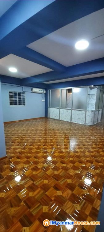 ပုဇွန်တောင်မြို့နယ်_ရေကျော်လမ်းမအနီးရှိ ပြင်ဆင်ပြီး (၃)လွှာတိုက်ခန်း ရောင်းပါမည်။ - ရောင်းရန် - ပုဇွန်တောင် (Pazundaung) - ရန်ကုန်တိုင်းဒေသကြီး (Yangon Region) - 1,650 သိန်း (ကျပ်) - S-11206340 | iMyanmarHouse.com