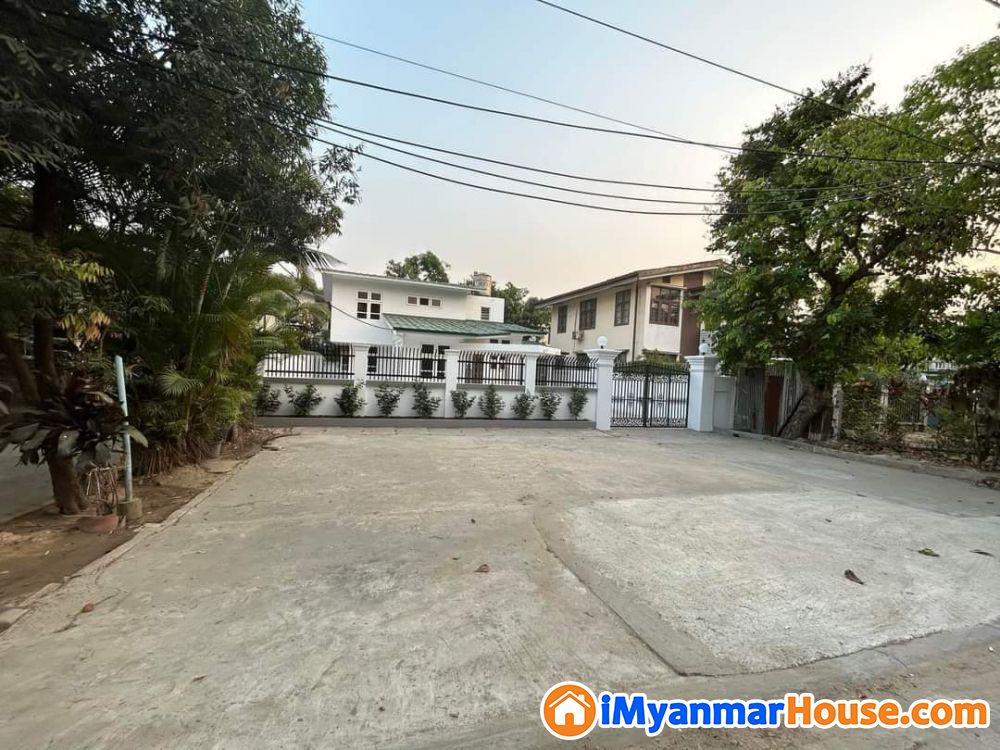 မြောက်ဒဂုံမြို့နယ် ပေ၁၀၀လမ်း second Main လမ်းမပေါ် ရောင်းမည် - ရောင်းရန် - ဒဂုံမြို့သစ် မြောက်ပိုင်း (Dagon Myothit (North)) - ရန်ကုန်တိုင်းဒေသကြီး (Yangon Region) - 6,300 သိန်း (ကျပ်) - S-11207379 | iMyanmarHouse.com