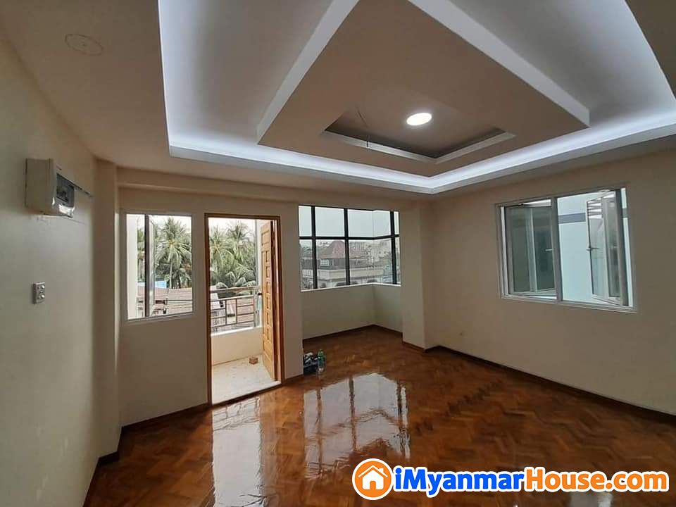 ၅/၇ ဗြဟ္မစိုရ် လမ်းမပေါ် ပြင်ဆင်ပြီး
အသင့်နေ Mini Condo အခန်းကျယ် အရောင်း - ရောင်းရန် - တောင်ဥက္ကလာပ (South Okkalapa) - ရန်ကုန်တိုင်းဒေသကြီး (Yangon Region) - 1,650 သိန်း (ကျပ်) - S-11225855 | iMyanmarHouse.com