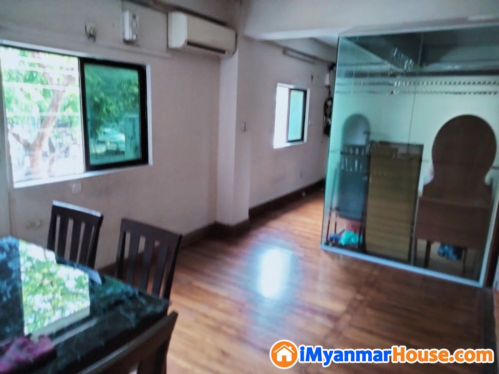 ပထပ် ထောင့်ခန်း 20x80ပေ မိုးကောင်းလမ်းမကြီးပေါ်အမြန်ရောင်းမည် - ရောင်းရန် - ရန်ကင်း (Yankin) - ရန်ကုန်တိုင်းဒေသကြီး (Yangon Region) - 2,100 သိန်း (ကျပ်) - S-11252880 | iMyanmarHouse.com