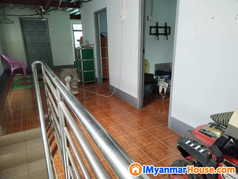 မ/ဥ အချက်ချာနေရာရှိ ၂၀ * ၆၀ အိမ်ရောင်းမည် - ရောင်းရန် - မြောက်ဥက္ကလာပ (North Okkalapa) - ရန်ကုန်တိုင်းဒေသကြီး (Yangon Region) - 2,300 သိန်း (ကျပ်) - S-11392185 | iMyanmarHouse.com