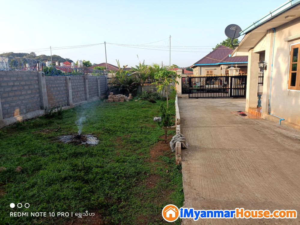ပေကျယ်ကျယ်နဲ့တိုက်သစ်ကလေး - ရောင်းရန် - ပြင်ဦးလွင် (Pyin Oo Lwin) - မန္တလေးတိုင်းဒေသကြီး (Mandalay Region) - 1,400 သိန်း (ကျပ်) - S-11401071 | iMyanmarHouse.com