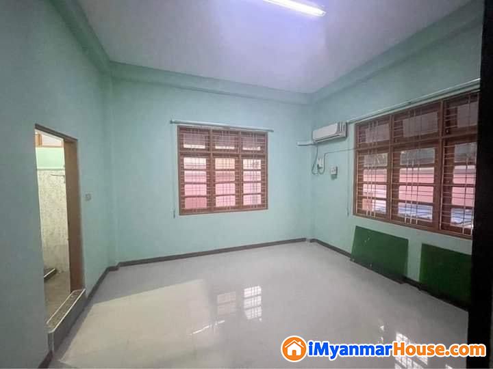 2RC လုံး ချင်း ရောင်း ပါမညိ - ရောင်းရန် - မင်္ဂလာဒုံ (Mingaladon) - ရန်ကုန်တိုင်းဒေသကြီး (Yangon Region) - 6,000 သိန်း (ကျပ်) - S-11425514 | iMyanmarHouse.com