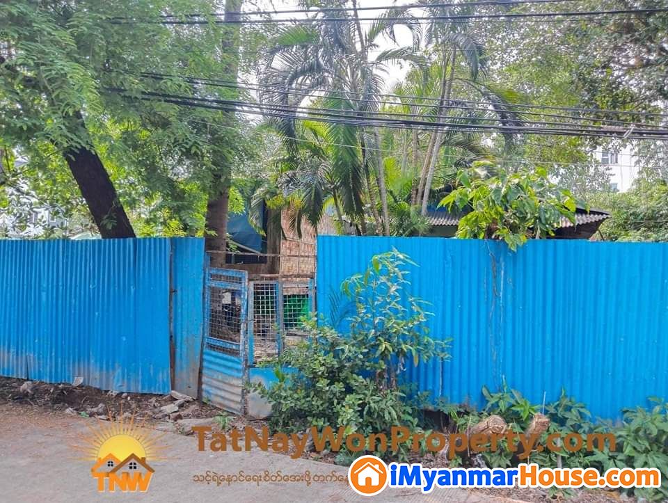 တောင်ဥက္ကလာပမြို့နယ် ၃ရပ်ကွက်ရှိ အိမ်အပါ ခြံအရောင်း - ရောင်းရန် - တောင်ဥက္ကလာပ (South Okkalapa) - ရန်ကုန်တိုင်းဒေသကြီး (Yangon Region) - 15,000 သိန်း (ကျပ်) - S-11430224 | iMyanmarHouse.com