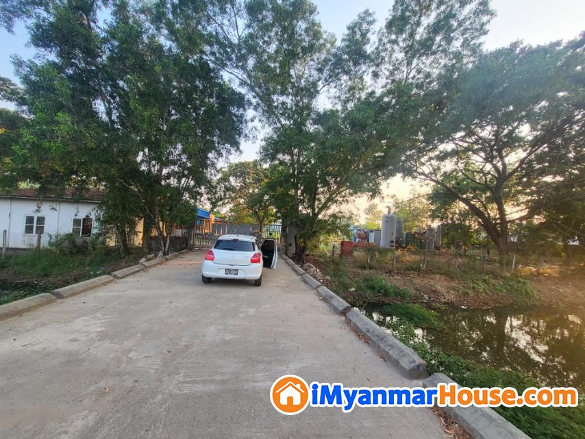 ရန်ကုန် ပုသိမ်လမ်း ရန်ကုန်နားနီး Tour လမ်းမတန်းမြေ ကွက်လေးပိုင်ရှင်ကိုယ်တိုင်အမြန်ရောင်းမည် 🔸 - ရောင်းရန် - ထန်းတပင် (Htantabin) - ရန်ကုန်တိုင်းဒေသကြီး (Yangon Region) - 9,500 သိန်း (ကျပ်) - S-11862718 | iMyanmarHouse.com
