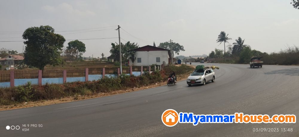 မန္တလေးတိုင်း လားရှိုးလမ်းမကြီးပေါ်မှာရှိတဲ့ လမ်းမတန်းနေရာကောင်း ဈေးတန် မြေကွက်လေး ပိုင်ရှင်ကိုယ်တိုင်အမြန်ရောင်းမည် 🔸 - ရောင်းရန် - ပြင်ဦးလွင် (Pyin Oo Lwin) - မန္တလေးတိုင်းဒေသကြီး (Mandalay Region) - 65,000 သိန်း (ကျပ်) - S-11874993 | iMyanmarHouse.com