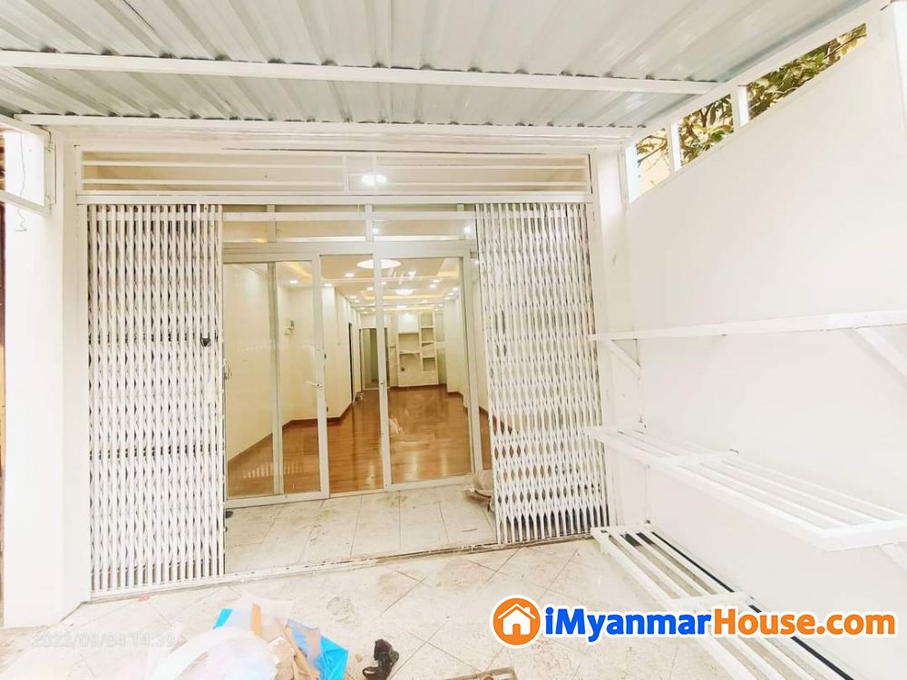 ဈေးနှုန်းတန် မြေညီထပ်အရောင်း - ရောင်းရန် - တောင်ဥက္ကလာပ (South Okkalapa) - ရန်ကုန်တိုင်းဒေသကြီး (Yangon Region) - 1,650 သိန်း (ကျပ်) - S-11879706 | iMyanmarHouse.com