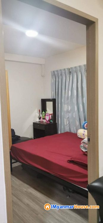 Facilities အပြည့်လုံခြုံမှုအပြည့်နဲ့စိတ်အေးချမ်းသာစွာနေထိုင်နိုင်မဲ့ Royal Thiri Condo ရဲ့ 2 Bedroom အခန်းလေးပိုင်ရှင်ကိုယ်တိုင်ဈေးတန်တန်လေးဖြင့်အမြန်ရောင်းမည် ✨ - ရောင်းရန် - အင်းစိန် (Insein) - ရန်ကုန်တိုင်းဒေသကြီး (Yangon Region) - 1,600 သိန်း (ကျပ်) - S-12126880 | iMyanmarHouse.com