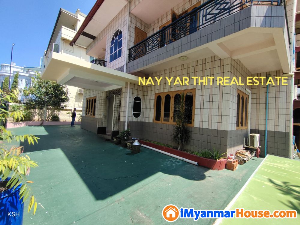 ရတနာမြိုင်အိမ်ရာ နေရာကောင်း လုံးချင်းတိုက် ရောင်းမည် - ရောင်းရန် - ကမာရွတ် (Kamaryut) - ရန်ကုန်တိုင်းဒေသကြီး (Yangon Region) - 16,000 သိန်း (ကျပ်) - S-9868510 | iMyanmarHouse.com