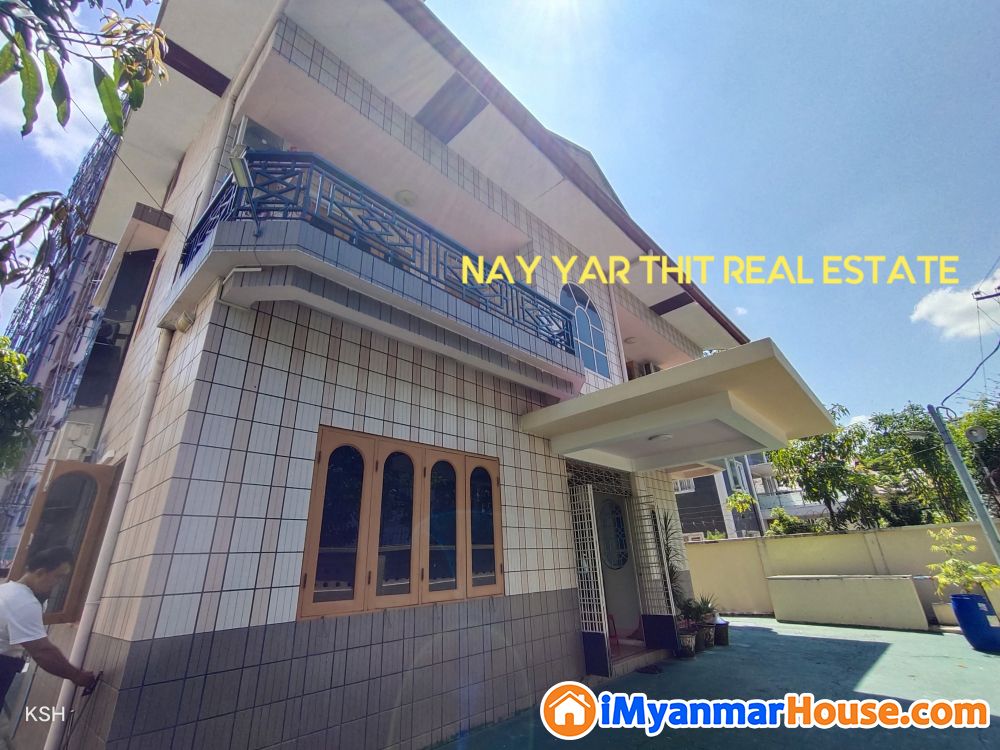 ရတနာမြိုင်အိမ်ရာ နေရာကောင်း လုံးချင်းတိုက် ရောင်းမည် - ရောင်းရန် - ကမာရွတ် (Kamaryut) - ရန်ကုန်တိုင်းဒေသကြီး (Yangon Region) - 16,000 သိန်း (ကျပ်) - S-9868510 | iMyanmarHouse.com