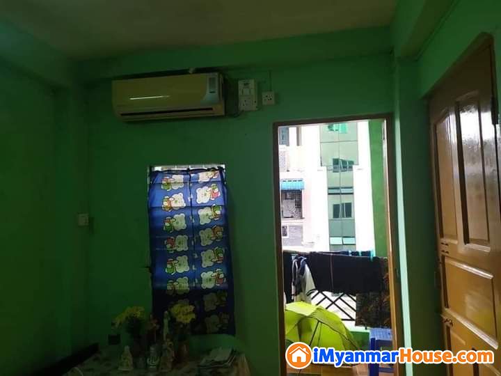 ပုဇွန်တောင်၊ရေကျော်city markရှေ့ဈေးတန်တိုက်ခန်းအရောင်း - ရောင်းရန် - ပုဇွန်တောင် (Pazundaung) - ရန်ကုန်တိုင်းဒေသကြီး (Yangon Region) - 380 သိန်း (ကျပ်) - S-9972379 | iMyanmarHouse.com