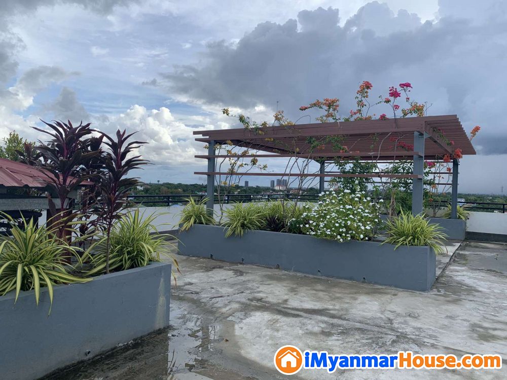 မရမ်းကုန်း၊ #ပြည်လမ်းရှိ ရေကူးကန်ပါ Facilities တွေအပြည့်အစုံပါဝင်တဲ့ #အဆင့်မြင့် Royal Thiri Condo ရောင်းရန်ရှိသည်။ - ရောင်းရန် - မရမ်းကုန်း (Mayangone) - ရန်ကုန်တိုင်းဒေသကြီး (Yangon Region) - 1,100 သိန်း (ကျပ်) - S-9999060 | iMyanmarHouse.com